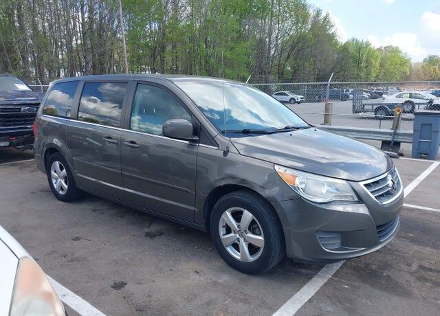 2010 VOLKSWAGEN Routan