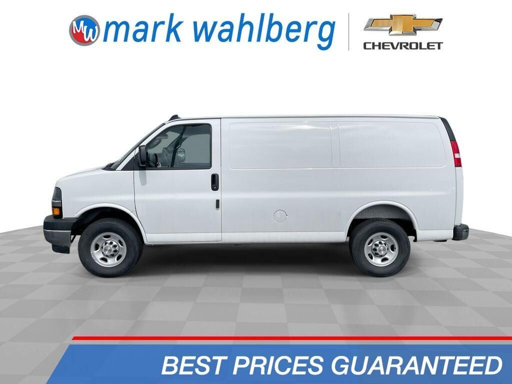 2026 CHEVROLET Express