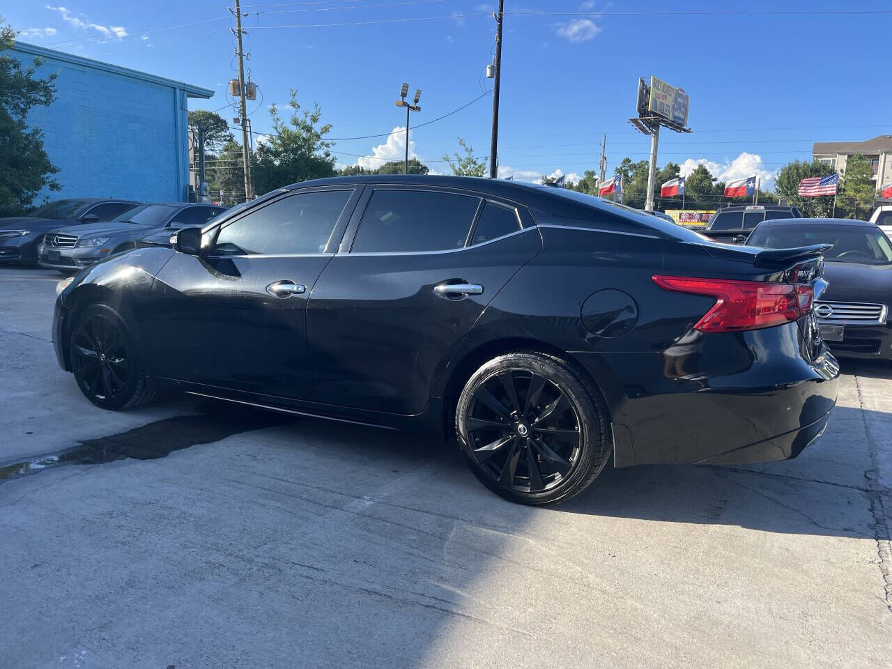 2017 NISSAN Maxima