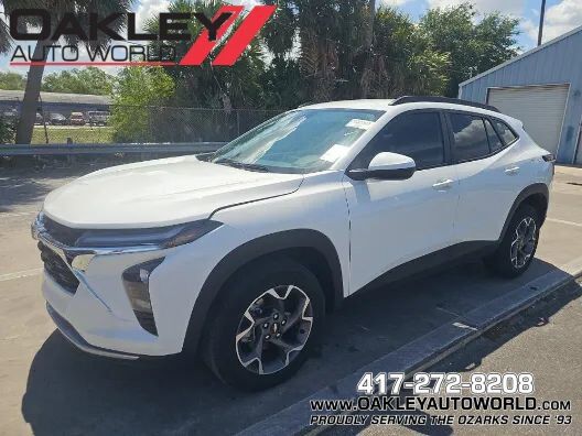 2024 CHEVROLET Trax