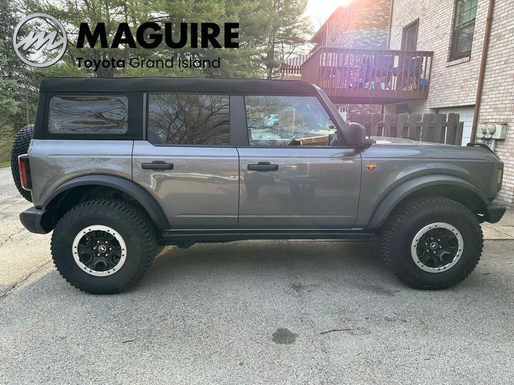 2024 FORD Bronco
