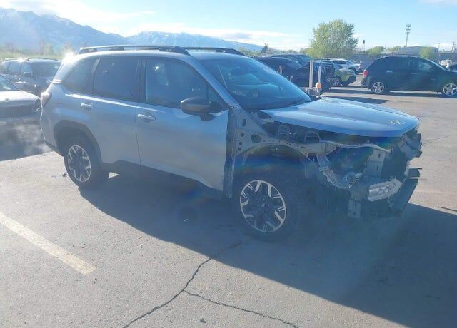 2025 SUBARU Forester