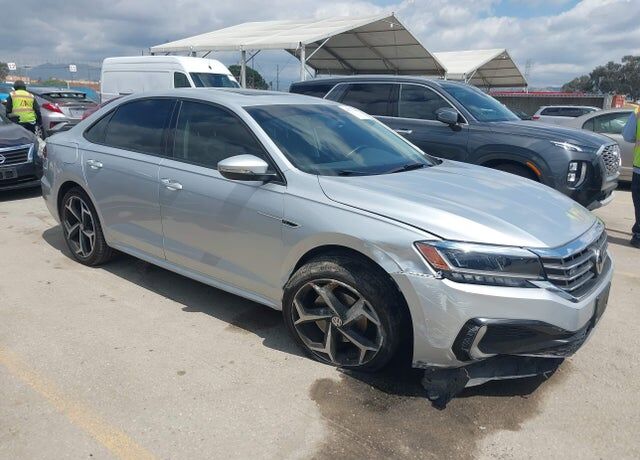 2020 VOLKSWAGEN Passat