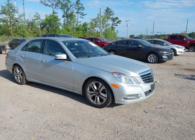 2011 MERCEDES-BENZ E-Class