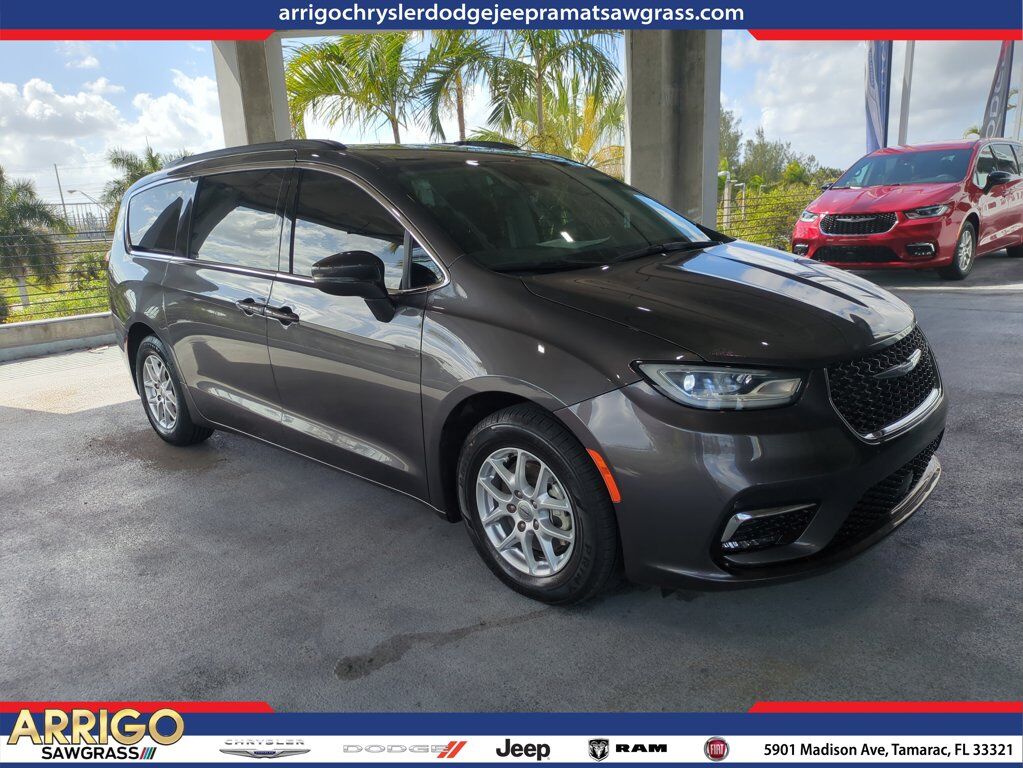 2022 CHRYSLER Pacifica