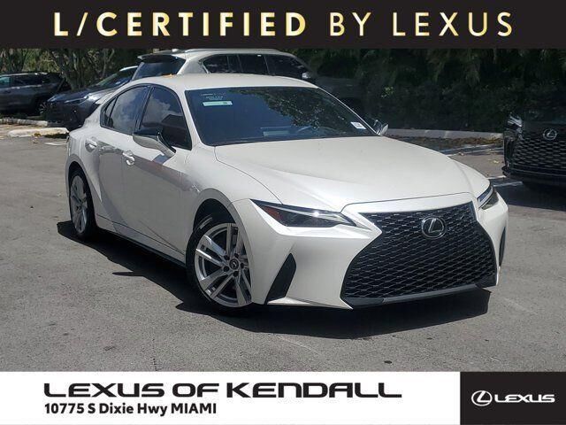 2022 LEXUS IS