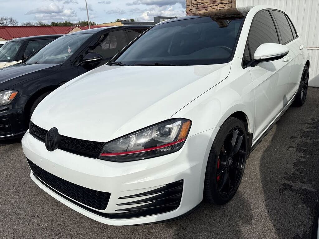2017 VOLKSWAGEN Golf GTI