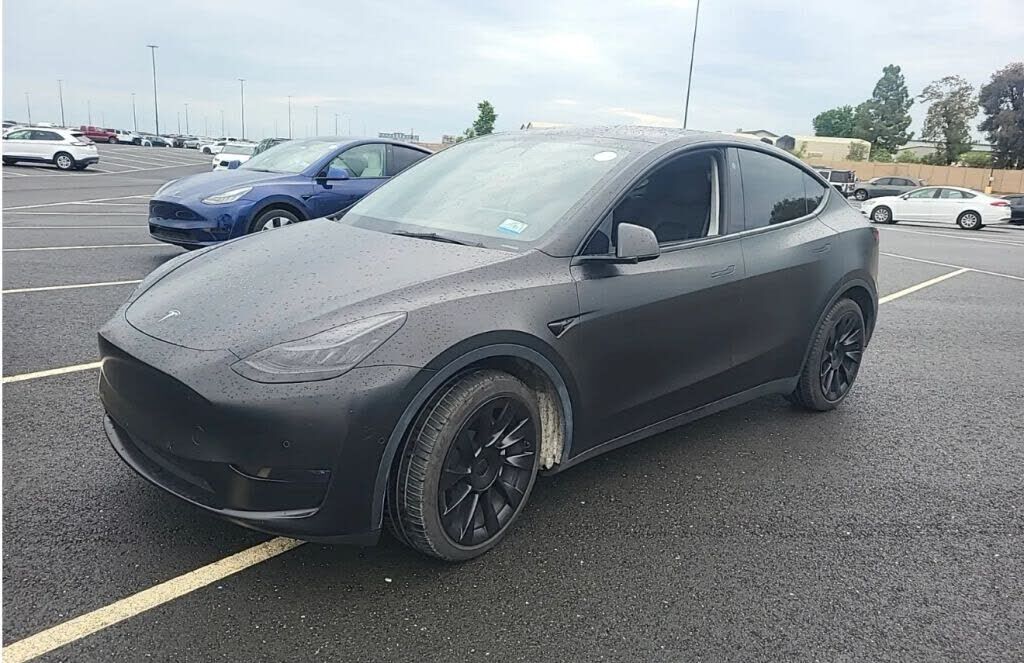 2021 TESLA Model Y