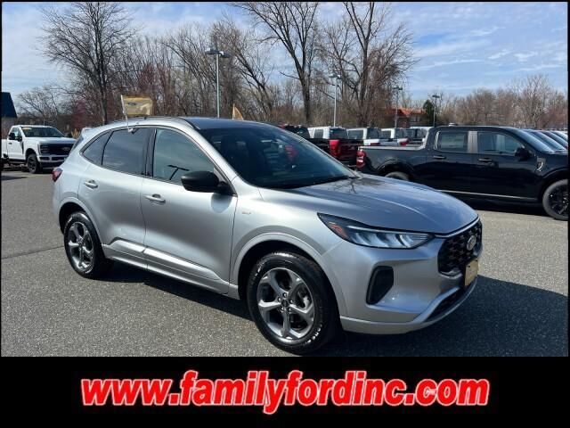 2024 FORD Escape