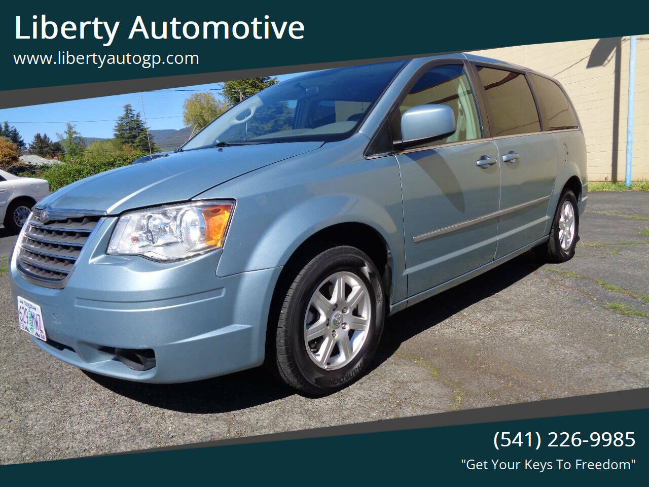 2010 CHRYSLER Town and Country