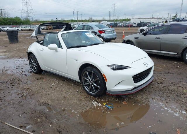 2023 MAZDA MX-5