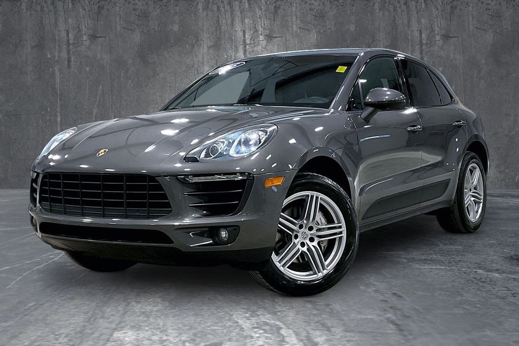 2015 PORSCHE Macan