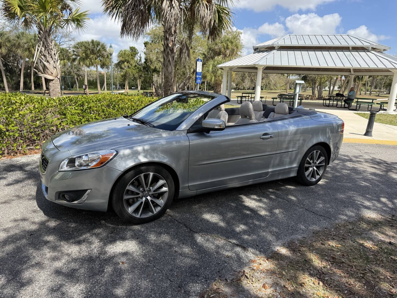 2013 VOLVO C70