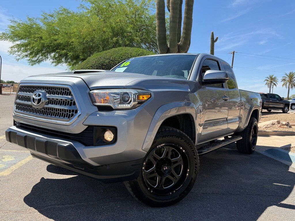 2016 TOYOTA Tacoma