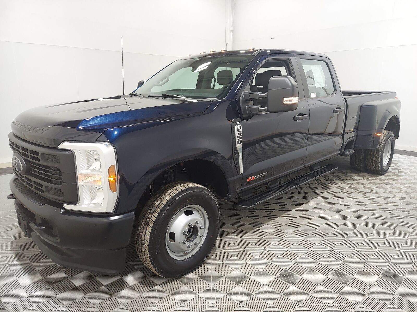 2025 FORD F-350