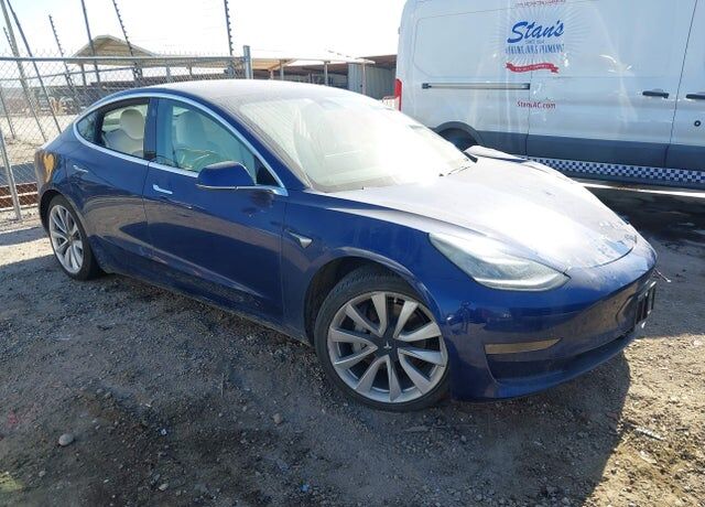 2018 TESLA Model 3
