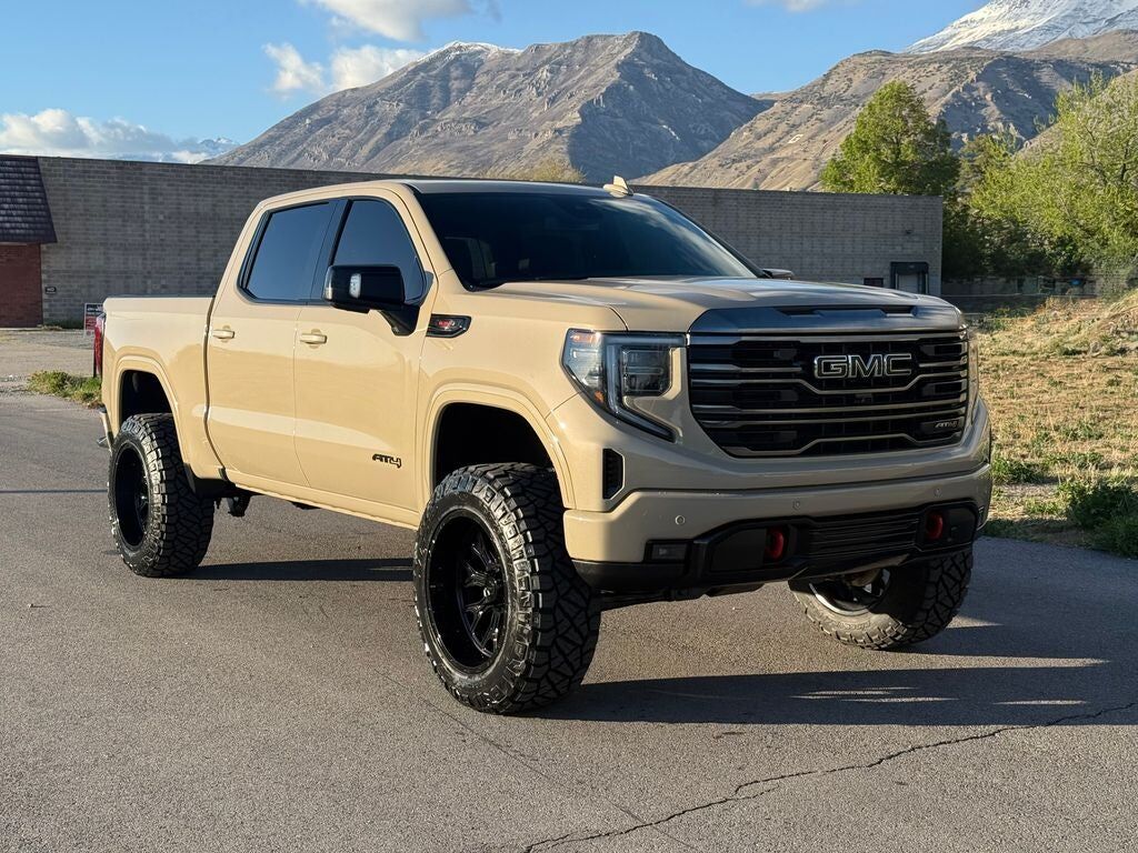 2023 GMC Sierra