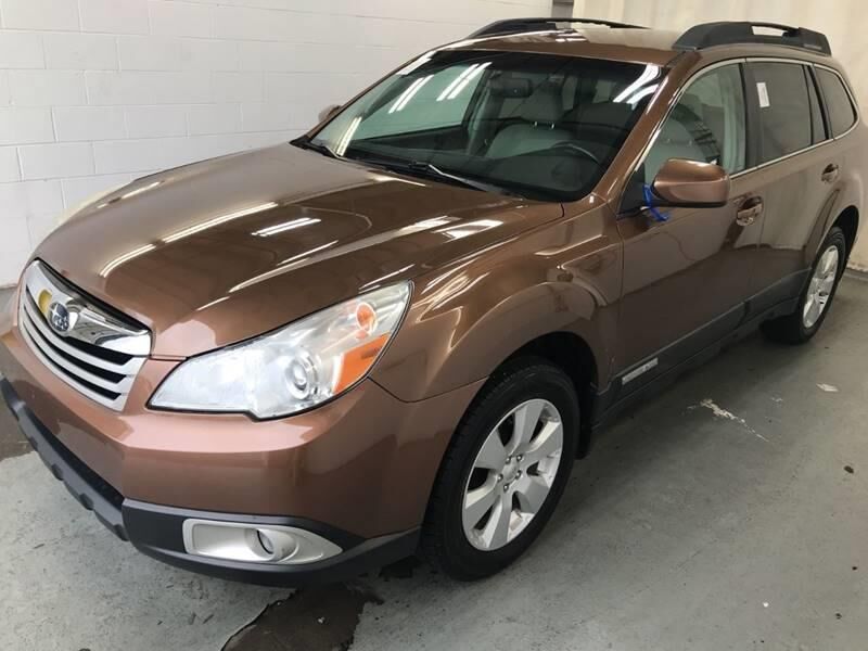 2011 SUBARU Outback