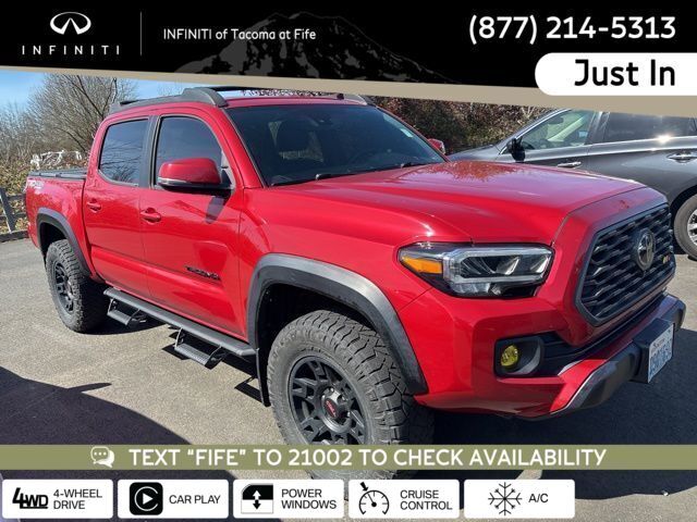2020 TOYOTA Tacoma
