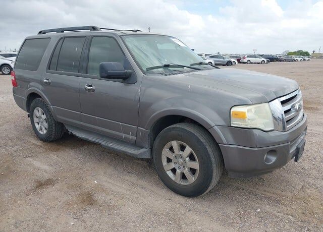 2010 FORD Expedition