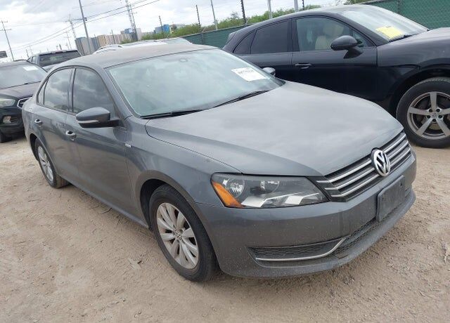 2015 VOLKSWAGEN Passat