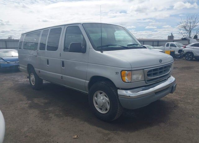 2000 FORD E-350