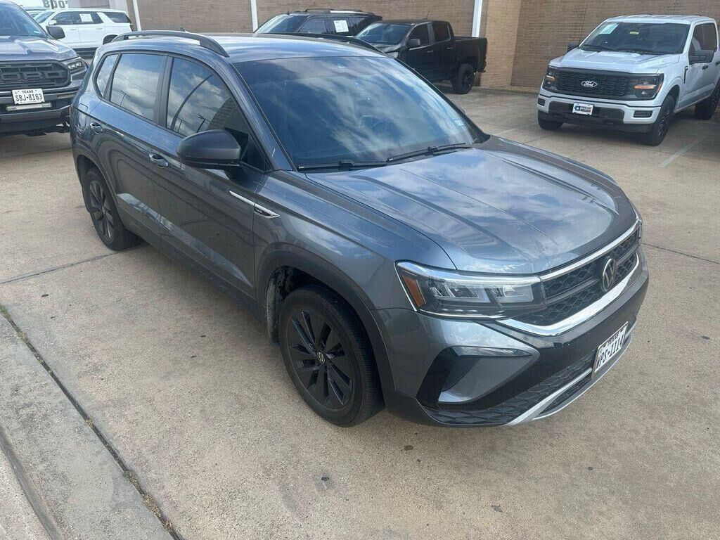 2024 VOLKSWAGEN Taos