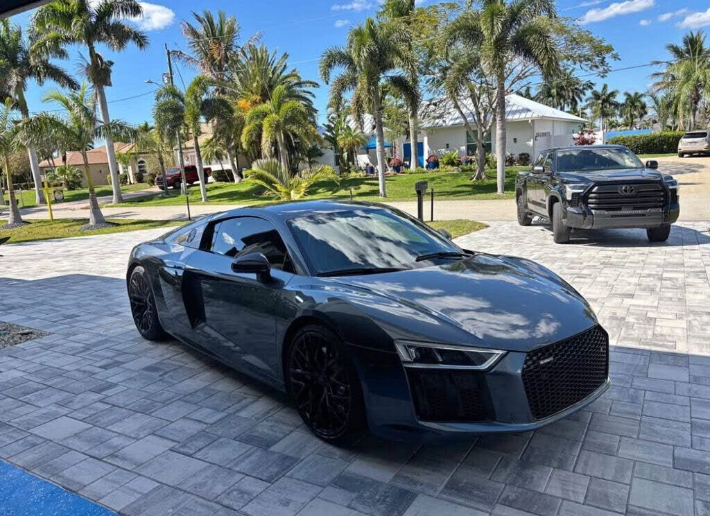 2017 AUDI R8