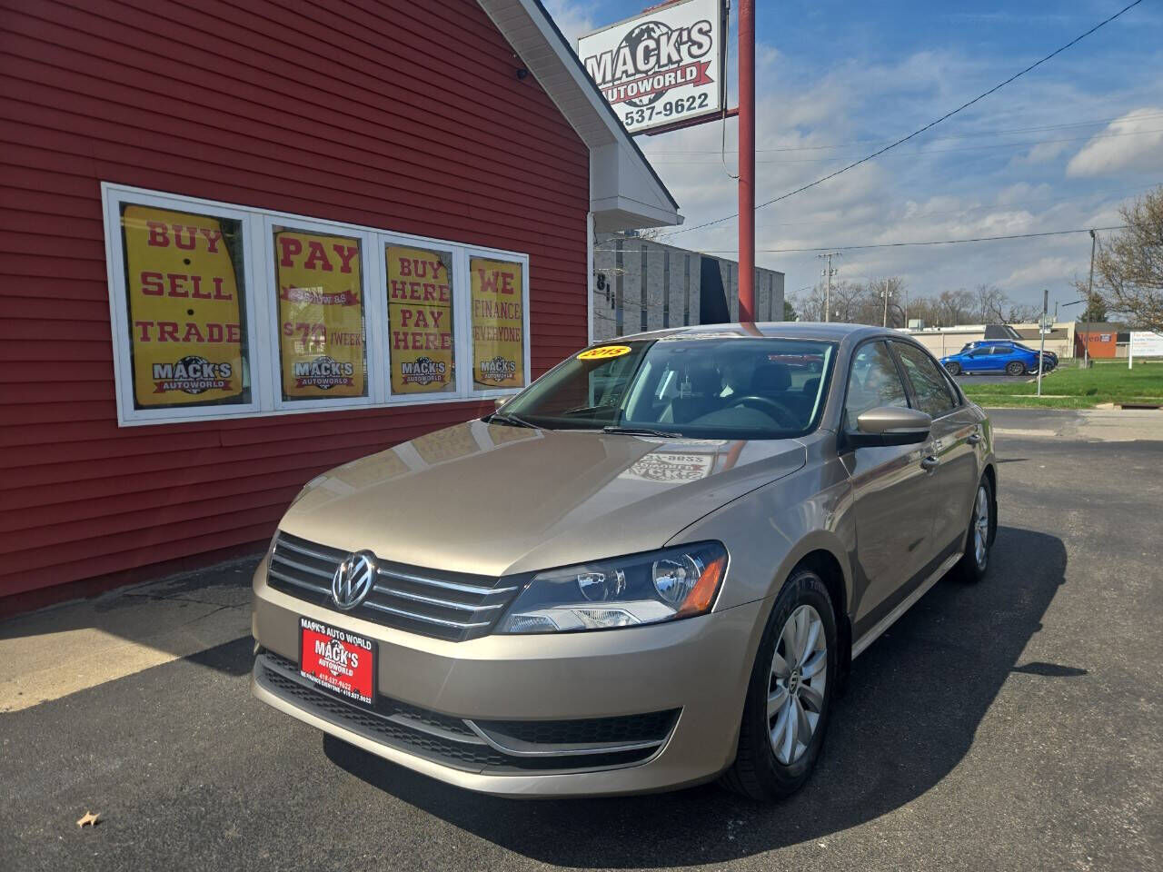 2015 VOLKSWAGEN Passat