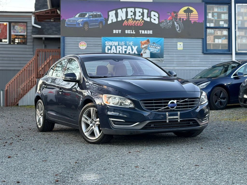2015 VOLVO S60