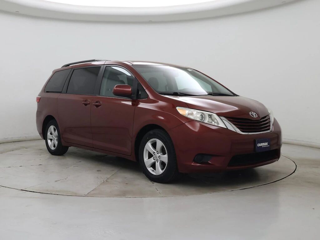 2015 TOYOTA Sienna
