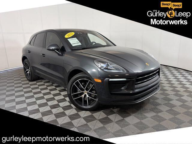 2022 PORSCHE Macan