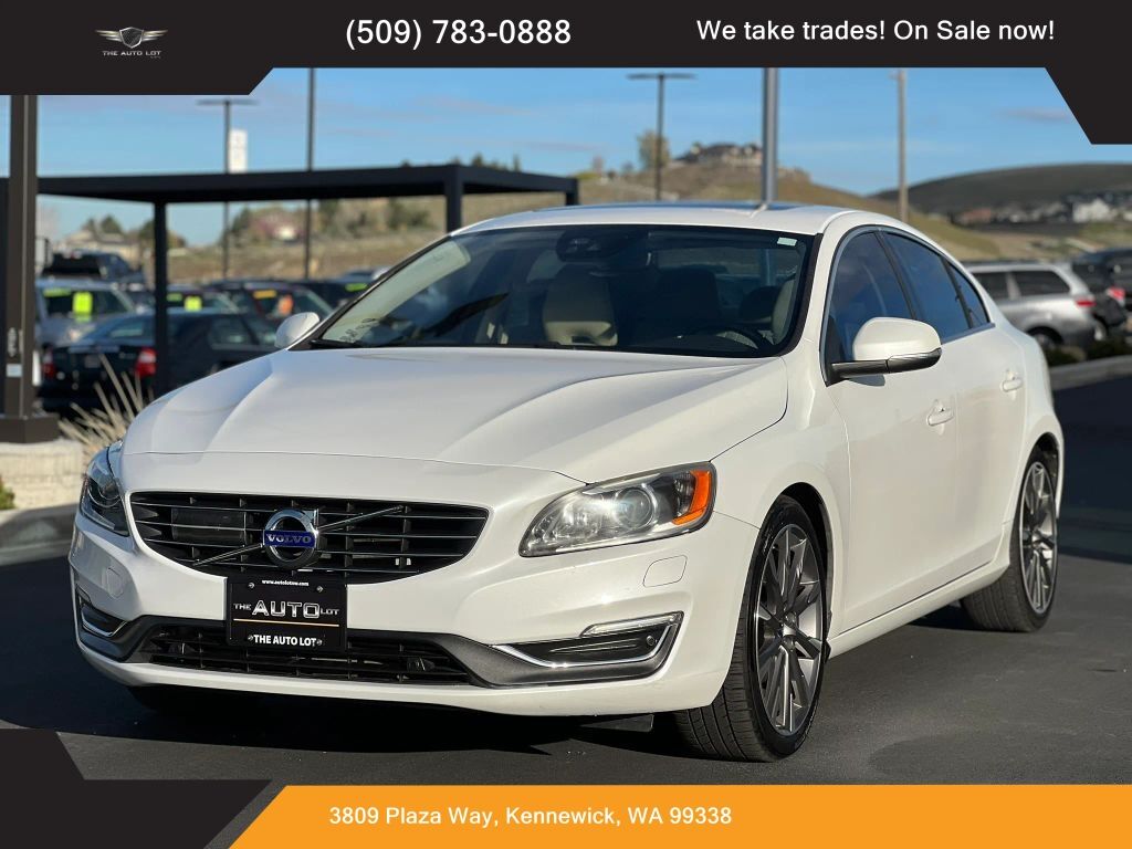 2015 VOLVO S60