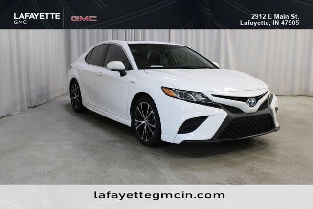 2019 TOYOTA Camry