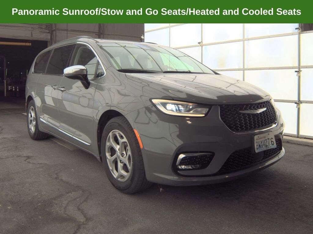 2023 CHRYSLER Pacifica
