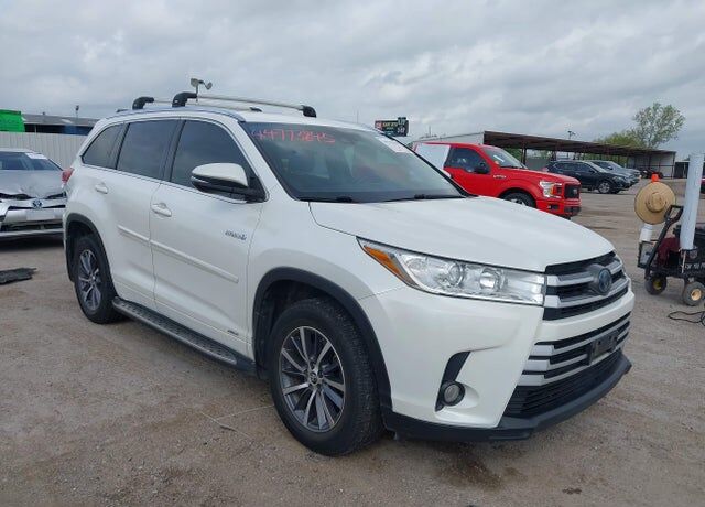 2018 TOYOTA Highlander
