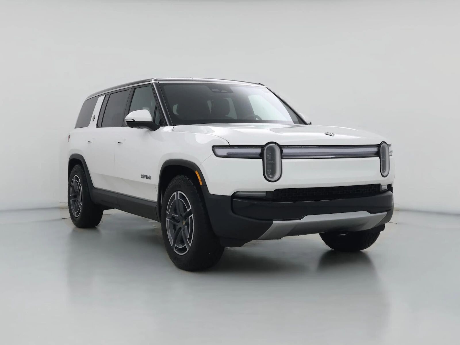 2025 RIVIAN R1S