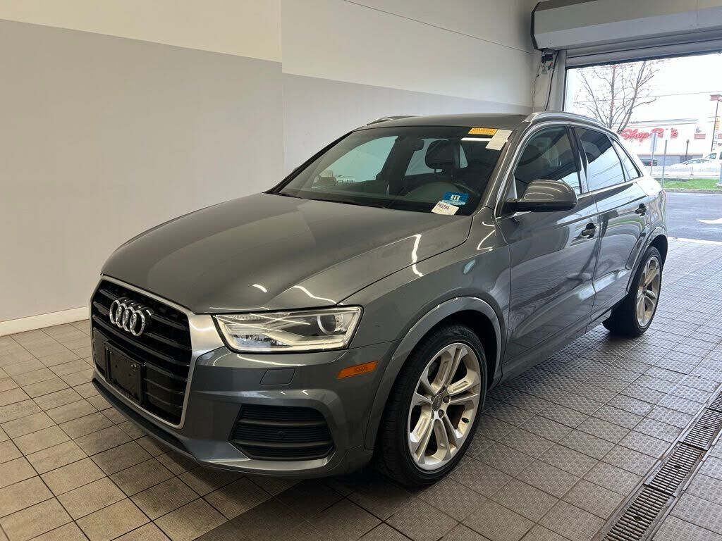 2017 AUDI Q3