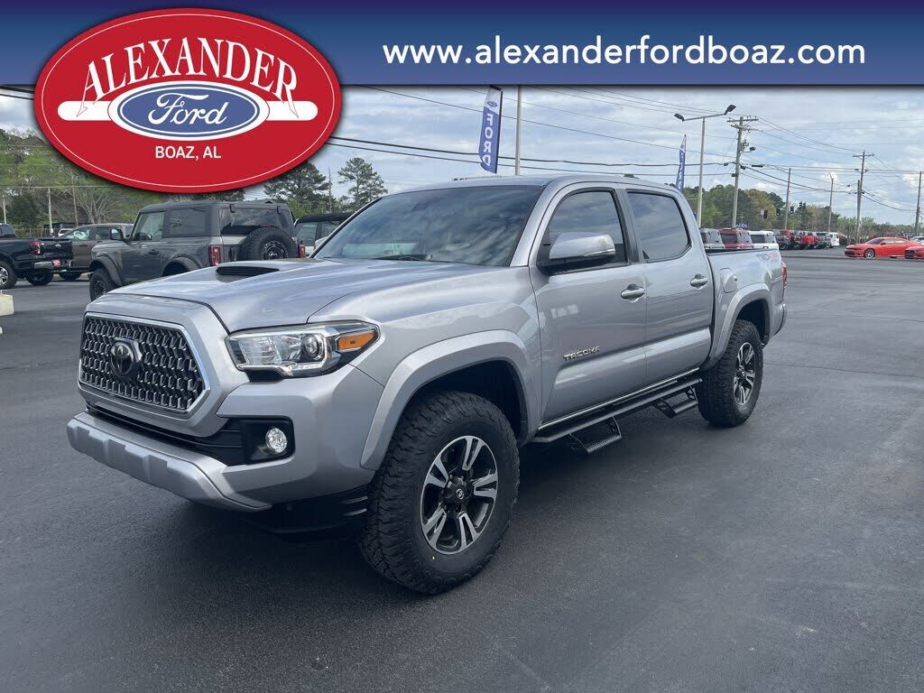 2019 TOYOTA Tacoma