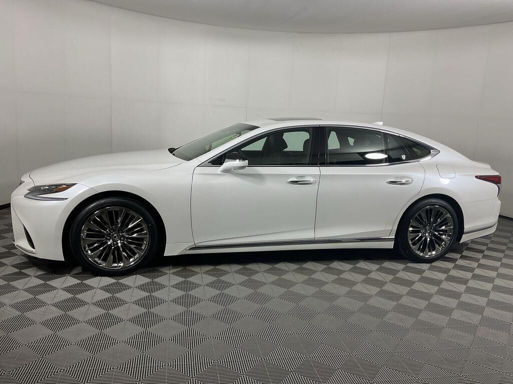 2019 LEXUS LS