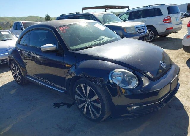 2012 VOLKSWAGEN Beetle