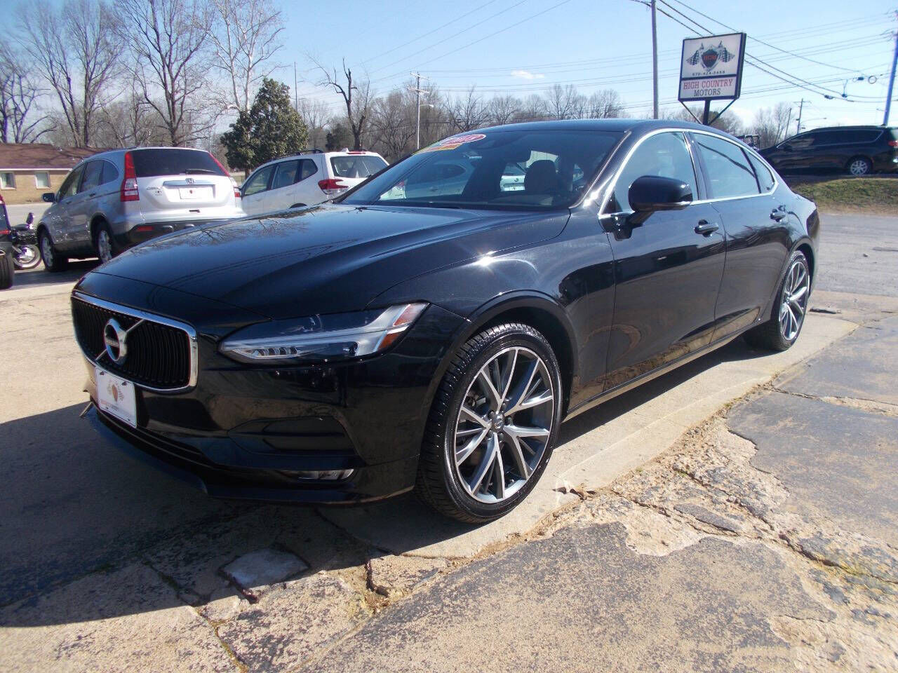 2018 VOLVO S90