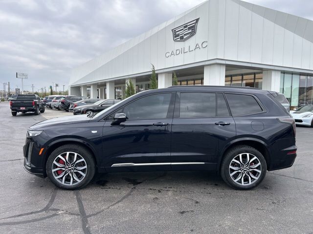 2022 CADILLAC XT6