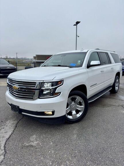 2016 CHEVROLET Suburban