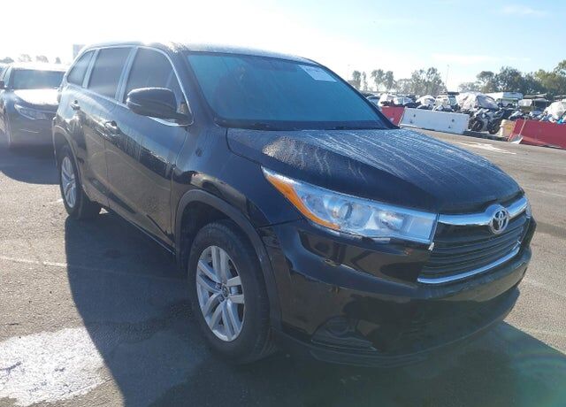 2016 TOYOTA Highlander