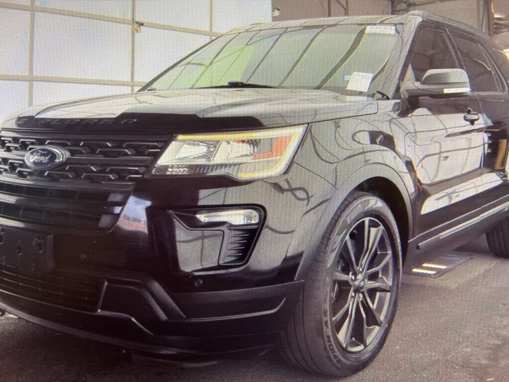 2019 FORD Explorer