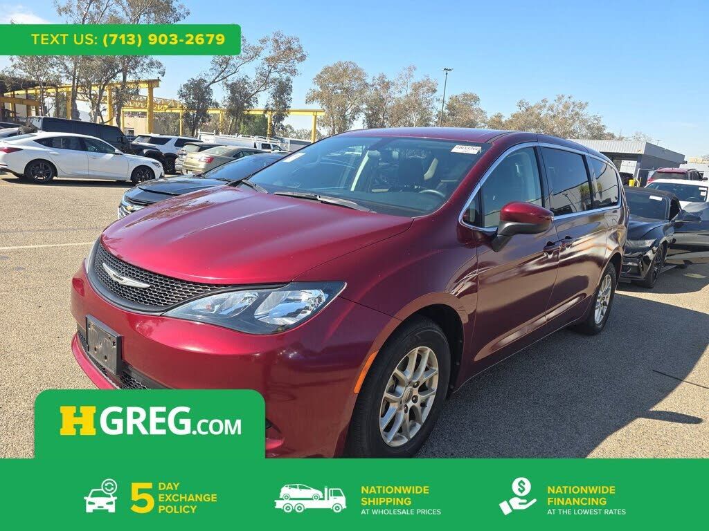 2022 CHRYSLER Voyager