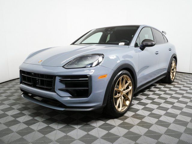 2024 PORSCHE Cayenne