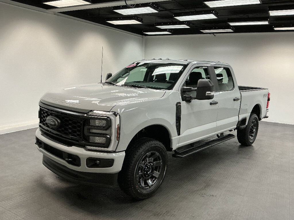 2025 FORD F-250