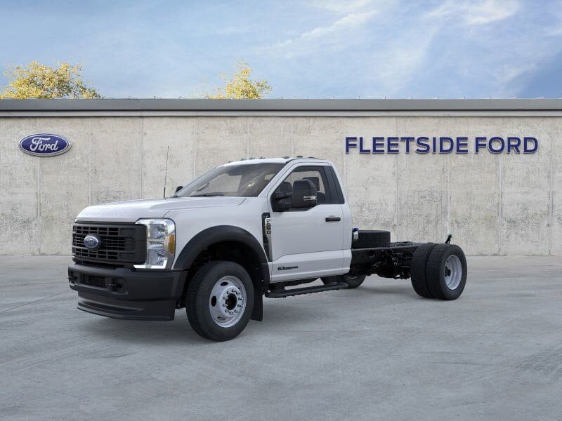 2025 FORD F-550